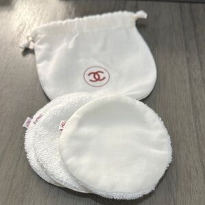 CHANEL White Cotton Pads with Logo Pouch
